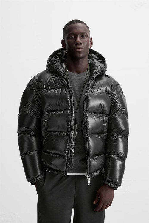THE PUFFER JACKET
